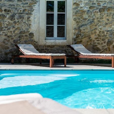 La Maison De Livia, Gite, Chambres Et Table D'Hotes Sauzet (Gard) 外观 照片